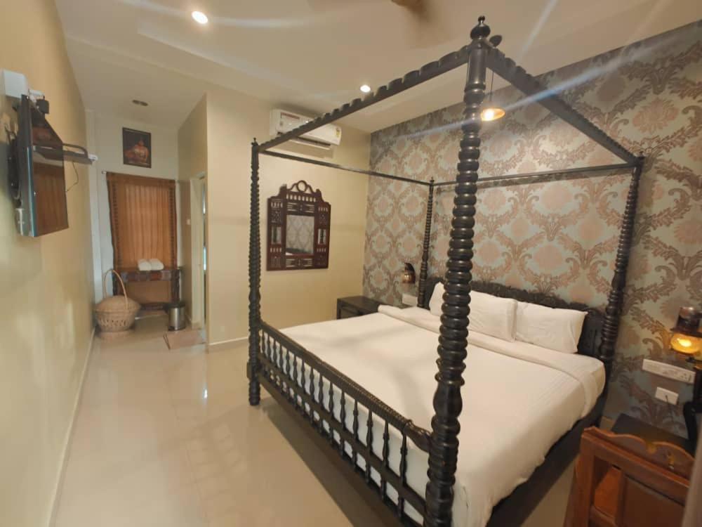 Chola Heritage Resort Карайкуди Экстерьер фото